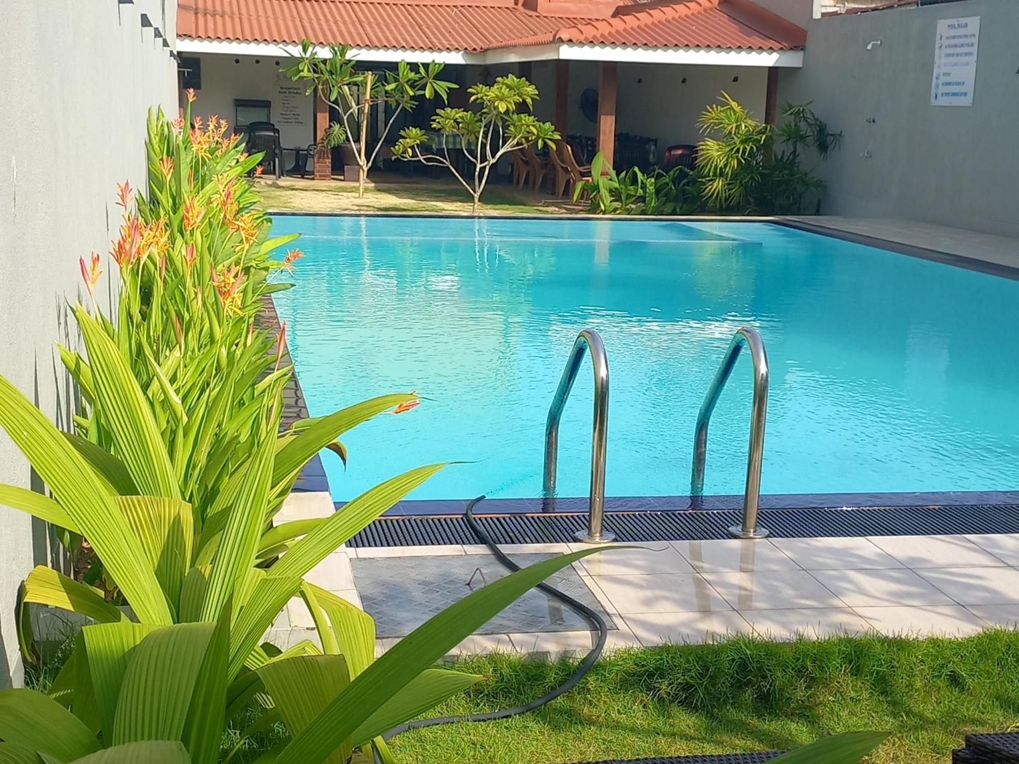 Ocean View Tourist Guest House At Negombo Beach Near The Airport Kültér fotó