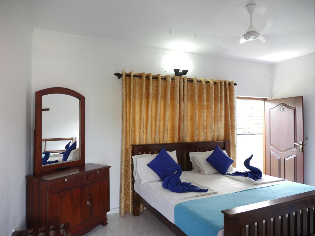 Ocean View Tourist Guest House At Negombo Beach Near The Airport Kültér fotó
