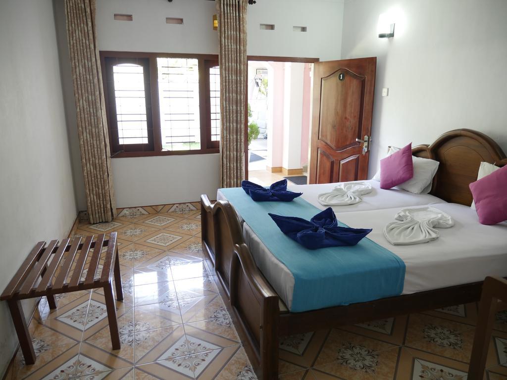 Ocean View Tourist Guest House At Negombo Beach Near The Airport Kültér fotó